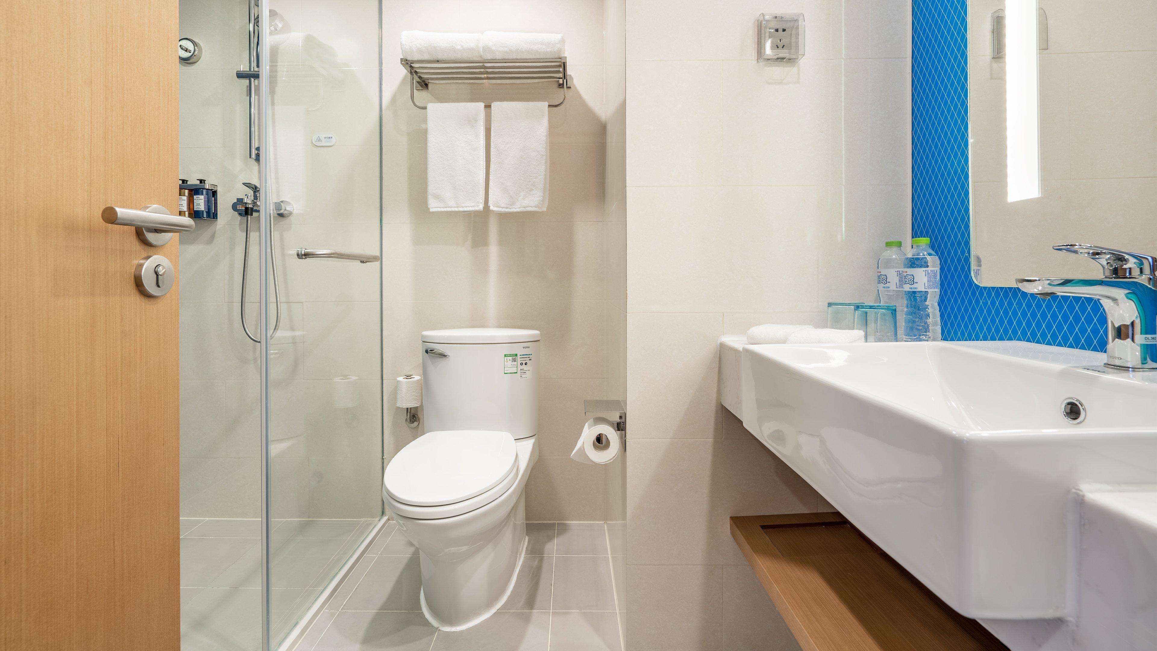 Holiday Inn Express Qingdao City Center By Ihg Екстер'єр фото