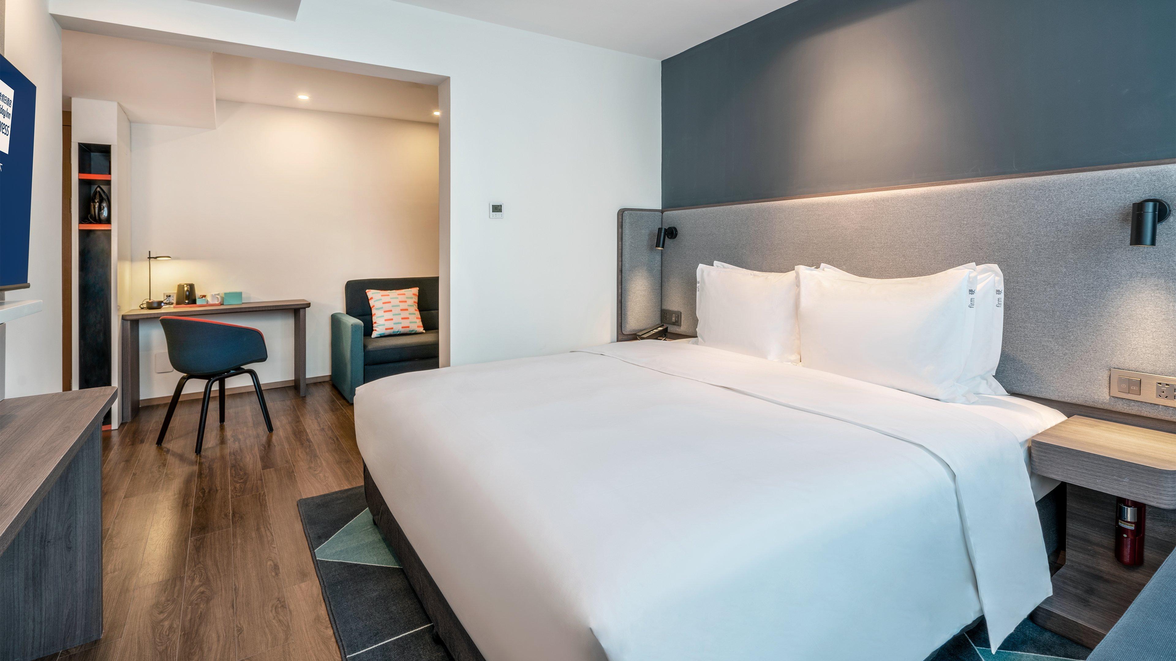 Holiday Inn Express Qingdao City Center By Ihg Екстер'єр фото