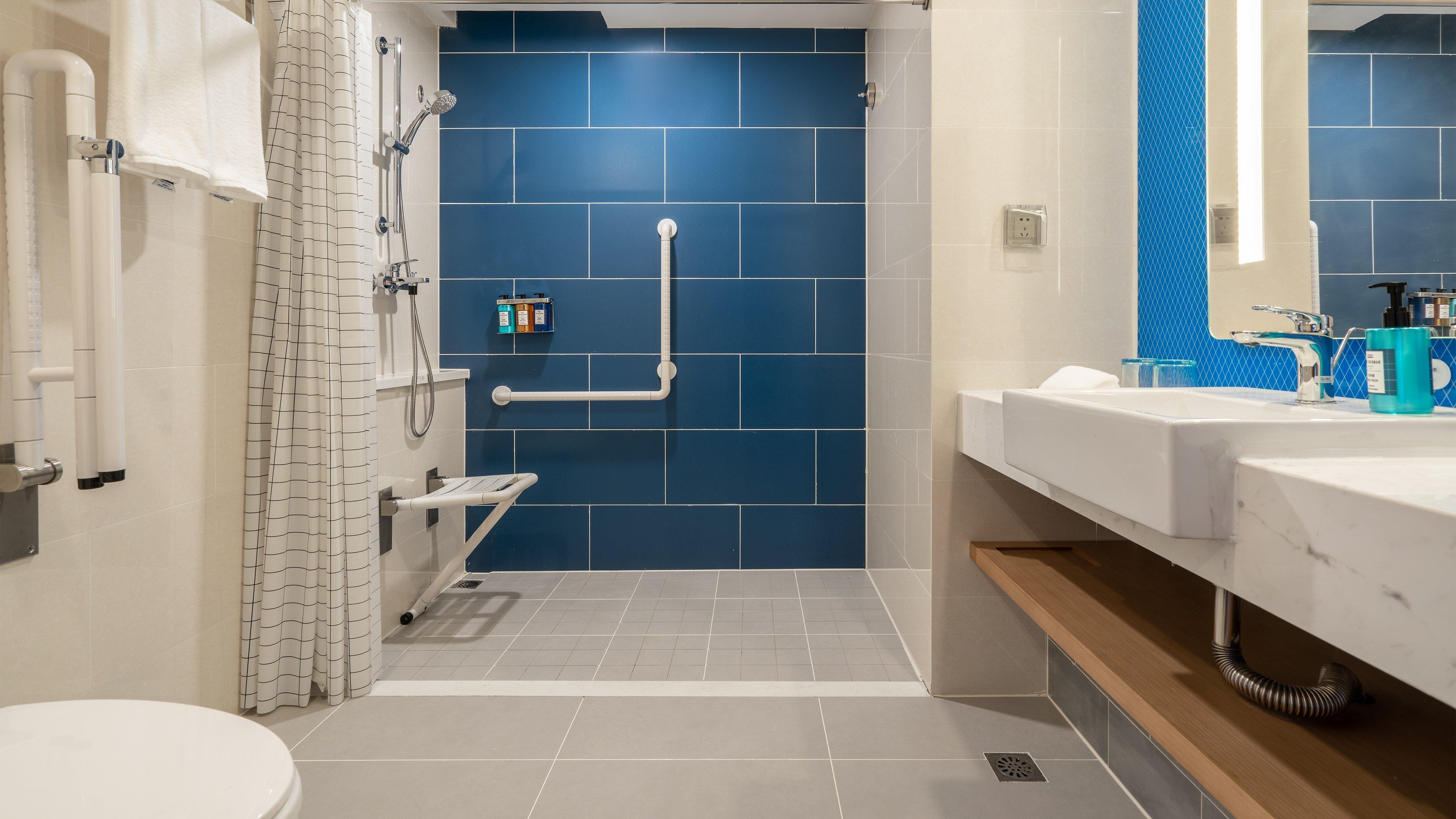 Holiday Inn Express Qingdao City Center By Ihg Екстер'єр фото